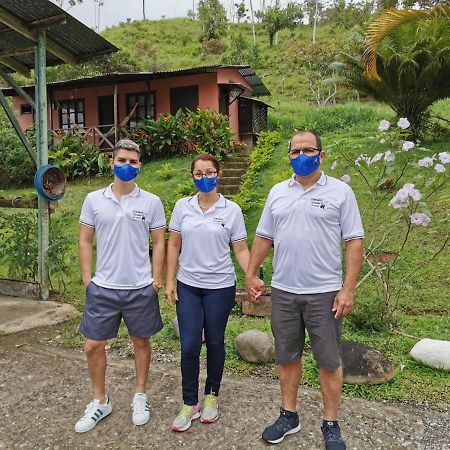 Cabañas Colibrí Tayutic Turrialba Exterior foto