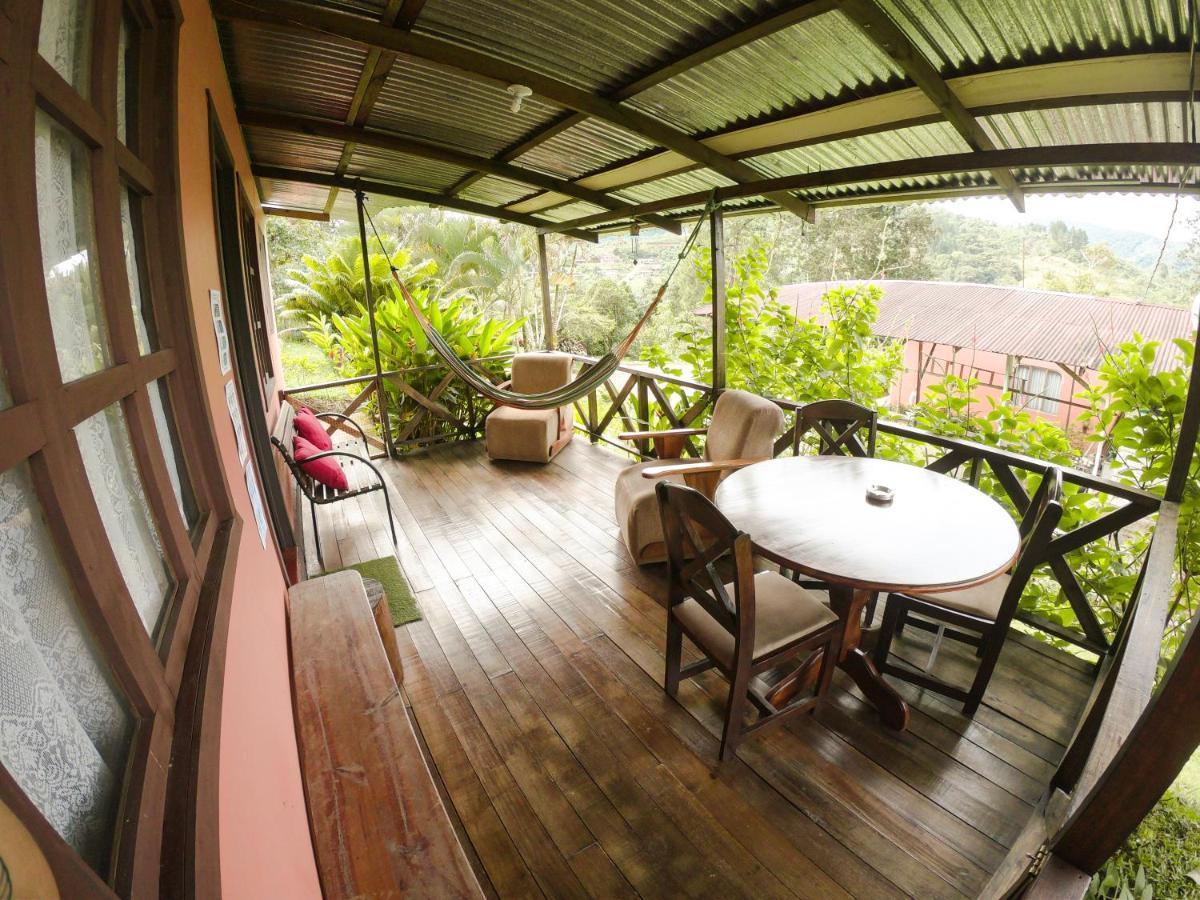 Cabañas Colibrí Tayutic Turrialba Exterior foto