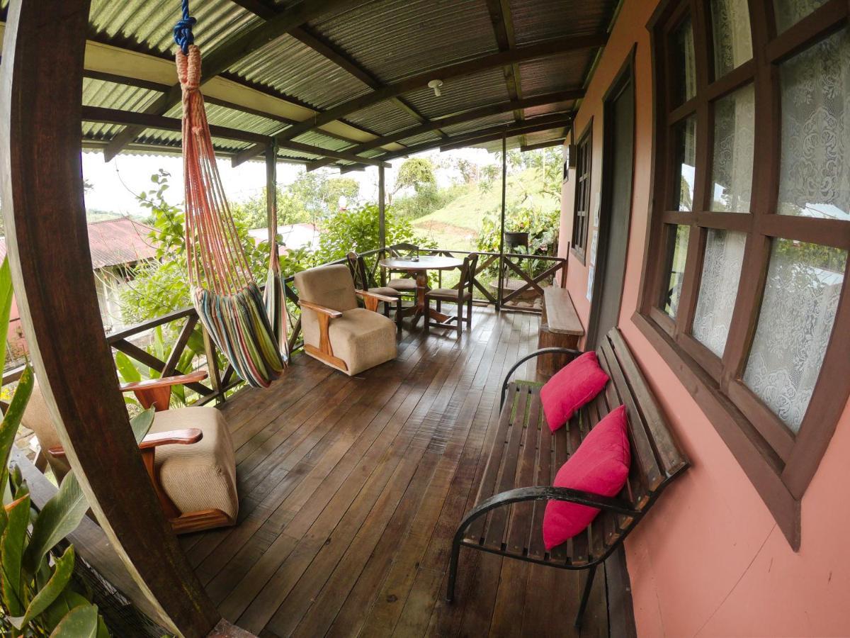 Cabañas Colibrí Tayutic Turrialba Exterior foto