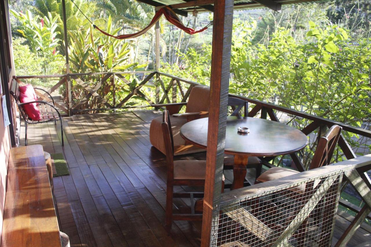 Cabañas Colibrí Tayutic Turrialba Exterior foto